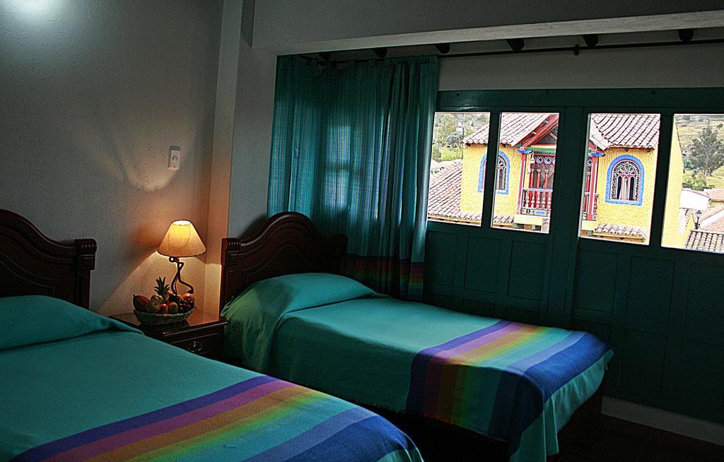Hotel Los Geranios Duitama Zewnętrze zdjęcie
