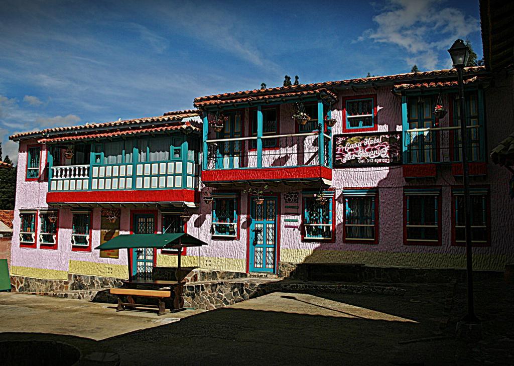 Hotel Los Geranios Duitama Zewnętrze zdjęcie